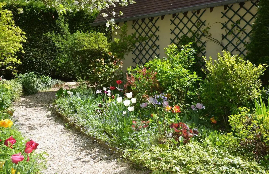 Le Clos Fleuri-1